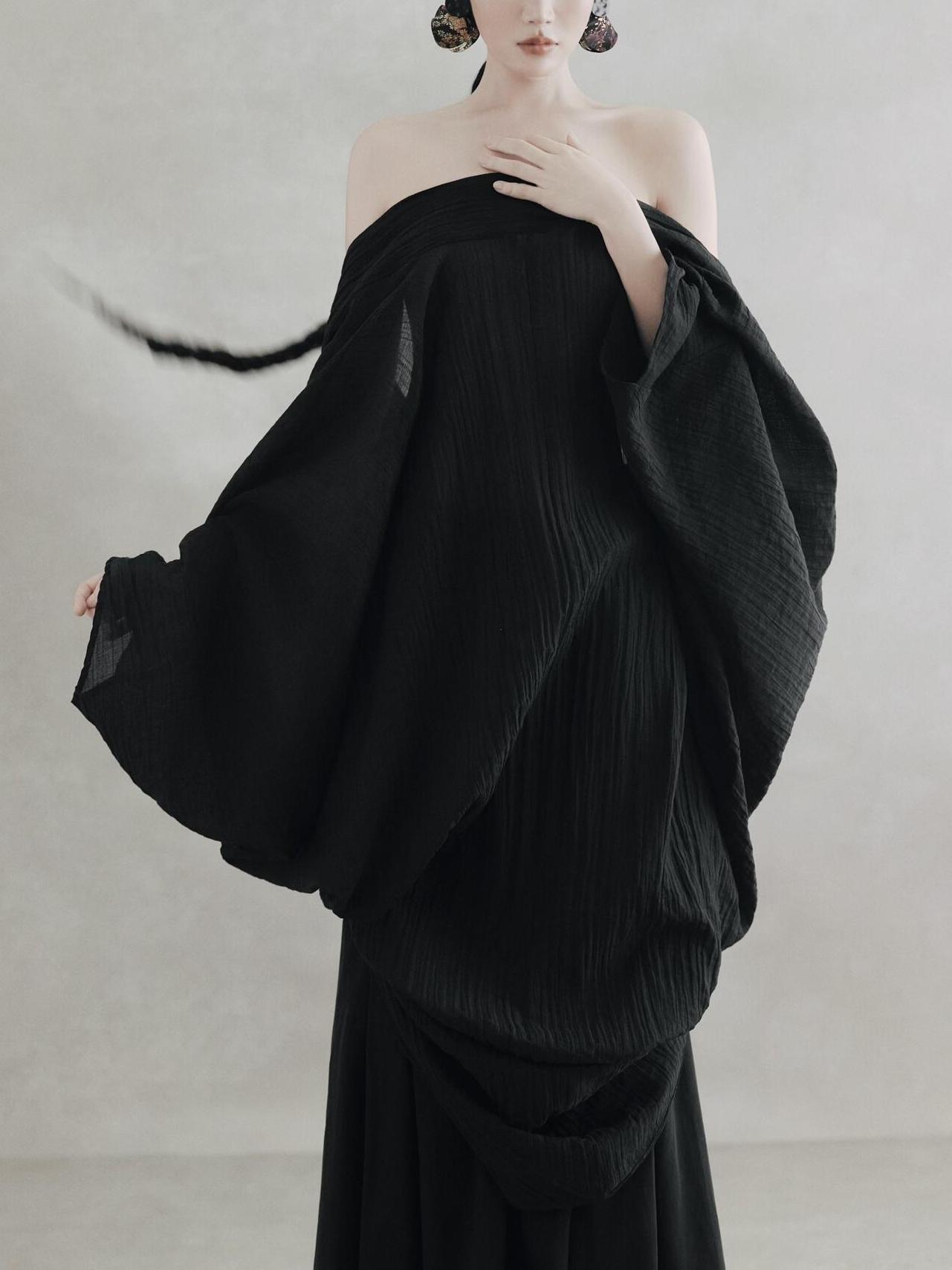 Black Backless Dress Women's R - огляд і ціна Photography Zen