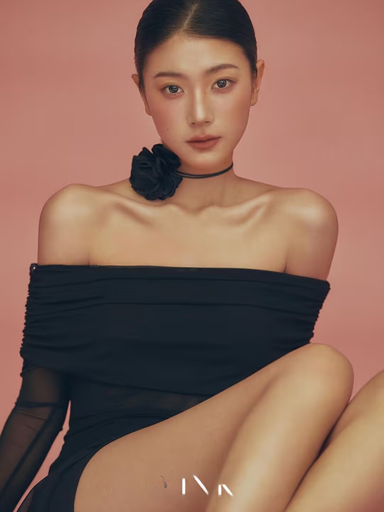 2026 New Premium Fashion Portr - огляд і ціна Photography Magazine